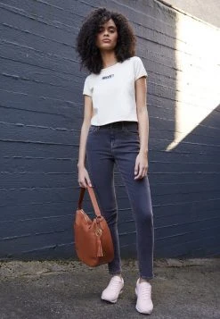 Toma de corriente 🛒 Anna Field Vaqueros Slim Fit - Grey Denim, Mujer ❤️ -Elegancia Femenina Tienda 0cd5f543a67643228bd0383672e3f0e8