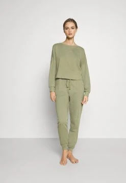 Venta al por mayor ⭐ Anna Field Basic Lounge Set - Pijama - Khaki, Mujer 😍