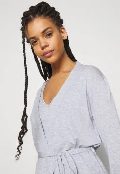 Barato ⭐ Anna Field 3 PIECE JERSEY LOUNGE SET - Pijama - Mottled Light Grey, Mujer ❤️ -Elegancia Femenina Tienda 1fb03470c6af432ea96e665fd3d2f831