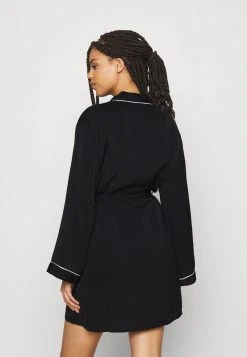 Toma de corriente 👏 Anna Field AMANDA SATIN DRESSING GOWN - Albornoz - Black, Mujer 👏 12 Toma de corriente 👏 Anna Field AMANDA SATIN DRESSING GOWN - Albornoz - Black, Mujer 👏 -Elegancia Femenina Tienda 2ed7ad8212184e4ca1dc1b97ba75f567