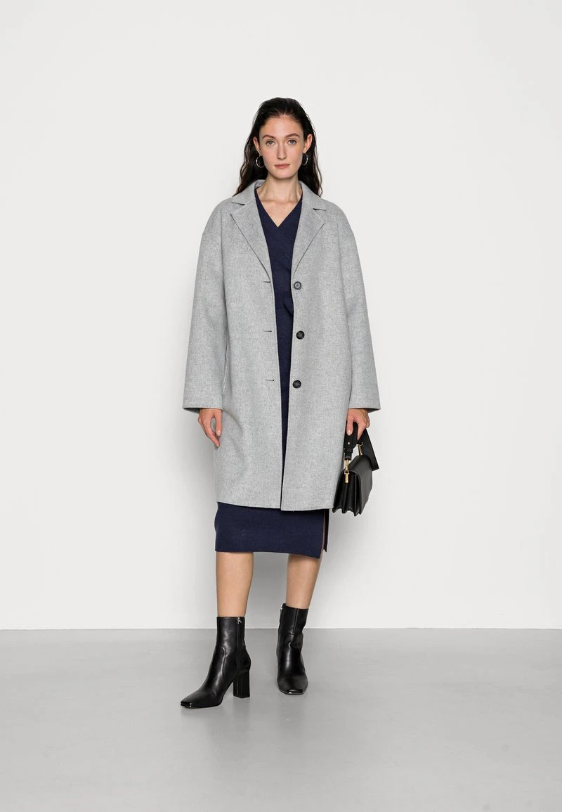 Mejor trato ✨ Anna Field WRAP OVER MIDI 🎉 DRESS - Vestido De Punto - Dark Blue, Mujer 👏 4 Mejor trato ✨ Anna Field WRAP OVER MIDI 🎉 DRESS - Vestido De Punto - Dark Blue, Mujer 👏 - Imagen 2