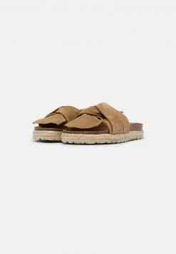 Mejor trato ⭐ Anna Field COMFORT LEATHER - Pantuflas - Beige, Mujer 🔥 12 Mejor trato ⭐ Anna Field COMFORT LEATHER - Pantuflas - Beige, Mujer 🔥 -Elegancia Femenina Tienda 3f2cb55172234309bb2b6f08f00f9091