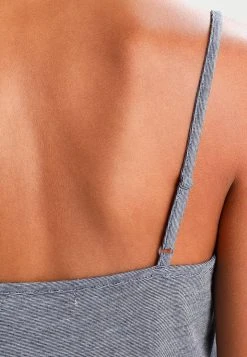 Comprar ⌛ Anna Field SARAH SHORT PJ SET WITH CROCHET LACE - Pijama - Off-white/dark Blue, Mujer 😉 12 Comprar ⌛ Anna Field SARAH SHORT PJ SET WITH CROCHET LACE - Pijama - Off-white/dark Blue, Mujer 😉 -Elegancia Femenina Tienda 49d51a315b42407db76066305cc81b2a