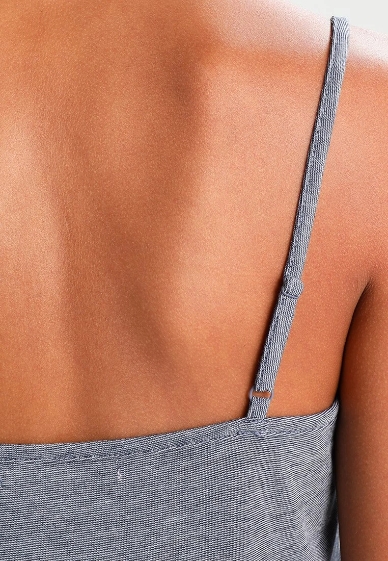 Comprar ⌛ Anna Field SARAH SHORT PJ SET WITH CROCHET LACE - Pijama - Off-white/dark Blue, Mujer 😉 6 Comprar ⌛ Anna Field SARAH SHORT PJ SET WITH CROCHET LACE - Pijama - Off-white/dark Blue, Mujer 😉 - Imagen 4