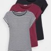 Venta al por mayor ✨ Anna Field 3 PACK - Camiseta Estampada - Black/dark Red/black, Mujer 🥰 -Elegancia Femenina Tienda 4fac91cd2ff54bb28023e66c69d76694