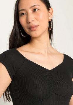 Cupón 🧨 Anna Field GATHERED BUST ROMANTIC TOP - Camiseta Básica - Black, Mujer ❤️ 11 Cupón 🧨 Anna Field GATHERED BUST ROMANTIC TOP - Camiseta Básica - Black, Mujer ❤️ -Elegancia Femenina Tienda 5153a893b29f4d4081d93b5af63e3eb1