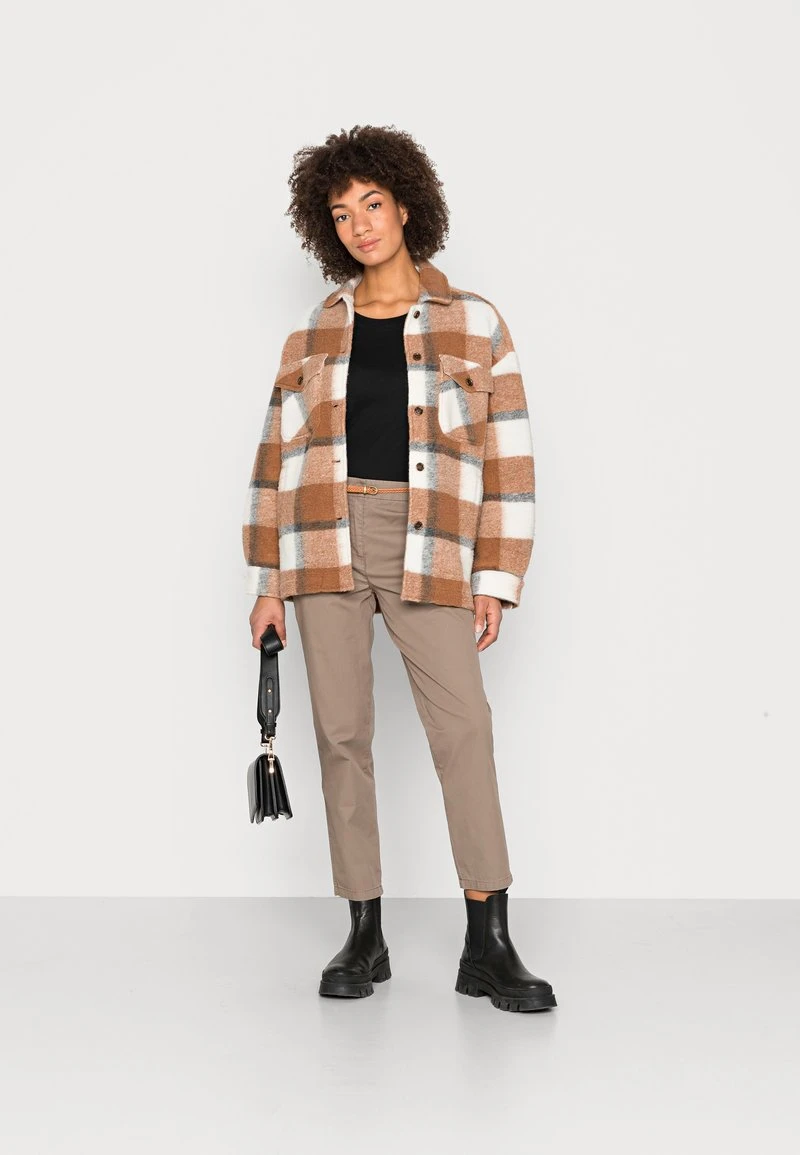 10 mejores ⭐ Anna Field Pantalones Chinos - Taupe, Mujer ❤️ 4 10 mejores ⭐ Anna Field Pantalones Chinos - Taupe, Mujer ❤️ - Imagen 2