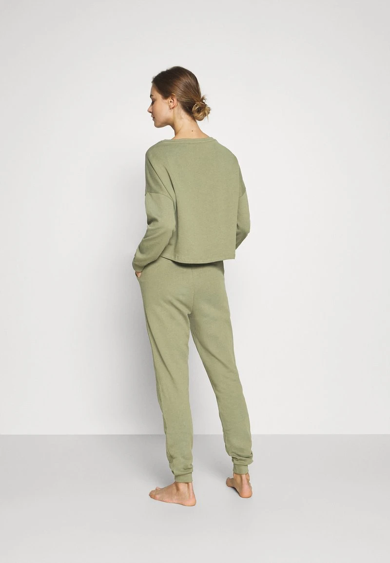 Venta al por mayor ⭐ Anna Field Basic Lounge Set - Pijama - Khaki, Mujer 😍 5 Venta al por mayor ⭐ Anna Field Basic Lounge Set - Pijama - Khaki, Mujer 😍 - Imagen 3