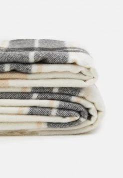 Para estrenar 😉 Anna Field Bufanda - Off-white, Mujer ⭐ -Elegancia Femenina Tienda 7490603959884adfb5755d6a19b8f81c