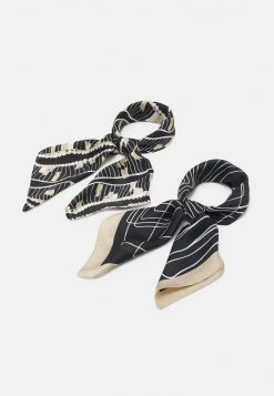 Toma de corriente ⭐ Anna Field 2 PACK - Pañuelo - Black/off White, Mujer 💯 -Elegancia Femenina Tienda 887365c262a641d8be1bef06d9d51c40
