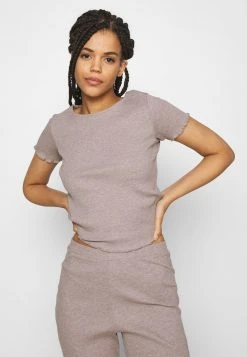 Mejor trato ⭐ Anna Field SET - Pijama - Beige, Mujer 🌟 11 Mejor trato ⭐ Anna Field SET - Pijama - Beige, Mujer 🌟 -Elegancia Femenina Tienda 8f8f0fa2b4ea4b3d848901ae48ed382a