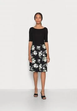 Cupón 🎁 Anna Field BOAT NECK PRINT DRESS WITH SOLID SKIRT - Vestido Ligero - Black, Mujer ✨