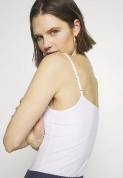 Toma de corriente ✔️ Anna Field 3er PACK - Top - White/navy/light Grey, Mujer 😀 15 Toma de corriente ✔️ Anna Field 3er PACK - Top - White/navy/light Grey, Mujer 😀 -Elegancia Femenina Tienda a8d5c424a01e45f7bc01a968a67815ab