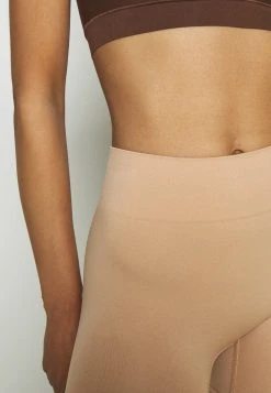Las mejores reseñas de ❤️ Anna Field 2PP SEAMLESS SHORTS - Shapewear - Beige, Mujer 👍 -Elegancia Femenina Tienda ad6952b379f647e9b551872ca7f4f376
