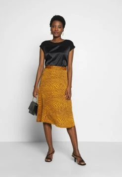 Mejor precio ✨ Anna Field Camiseta Básica - Black, Mujer 🌟 -Elegancia Femenina Tienda c954fe20981c4dac914d4a67cb84ebb1