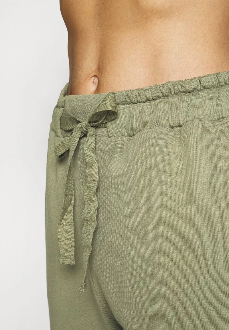 Venta al por mayor ⭐ Anna Field Basic Lounge Set - Pijama - Khaki, Mujer 😍 8 Venta al por mayor ⭐ Anna Field Basic Lounge Set - Pijama - Khaki, Mujer 😍 - Imagen 6