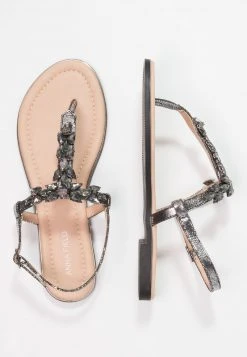 Mejor precio ⭐ Anna Field Sandalias De Dedo - Dark Gray, Mujer ❤️ 11 Mejor precio ⭐ Anna Field Sandalias De Dedo - Dark Gray, Mujer ❤️ -Elegancia Femenina Tienda eb22fa3f046f435f99f5347dc03550aa