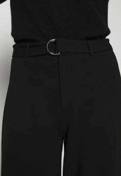 Gran venta 😉 Anna Field BELTED FLARED LEG PANTS - Pantalones - Black, Mujer ⌛ -Elegancia Femenina Tienda f846b0ba90424fbb8b91aec47aa40781