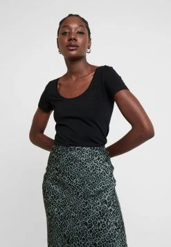 mejor venta 🤩 Anna Field 2 PACK - Camiseta Básica - Black, Mujer 🎁 -Elegancia Femenina Tienda f8f858ed20b24789b8019797588fb528